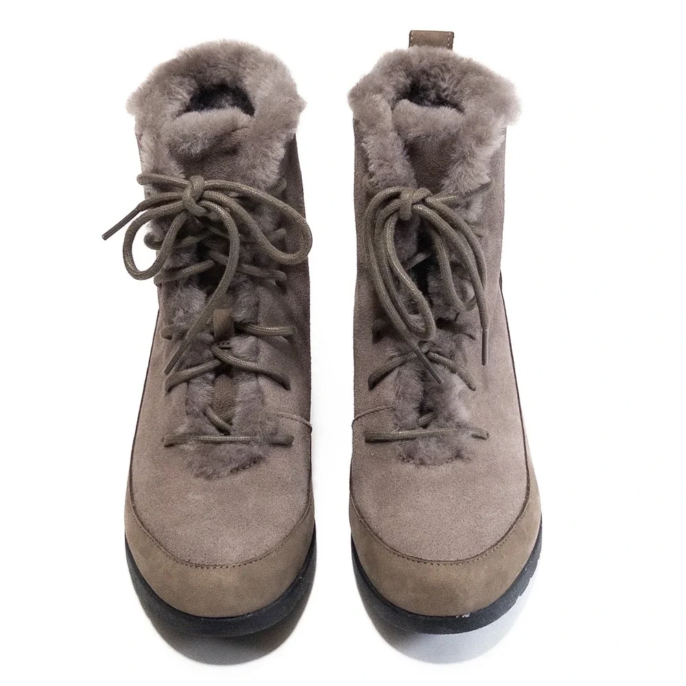 UGG Brigit Wedge Boots Women's Size 7.5 Waterproof Suede Lace Up Fur‎ Lined